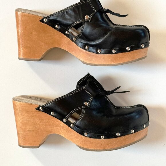 Vintage Steve Madden Black Leather Platform Clogs. Size 8. - Picture 4 of 15